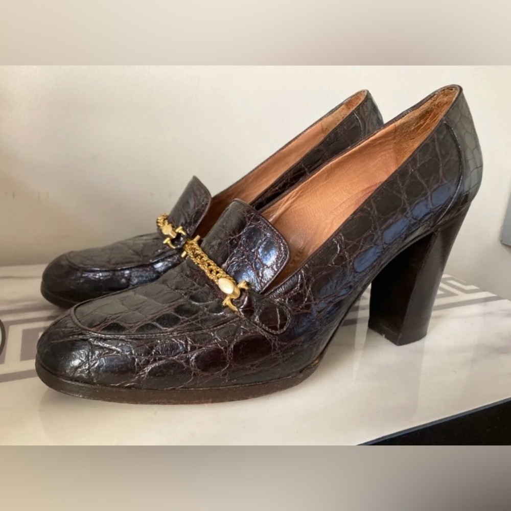 Crocodile heels